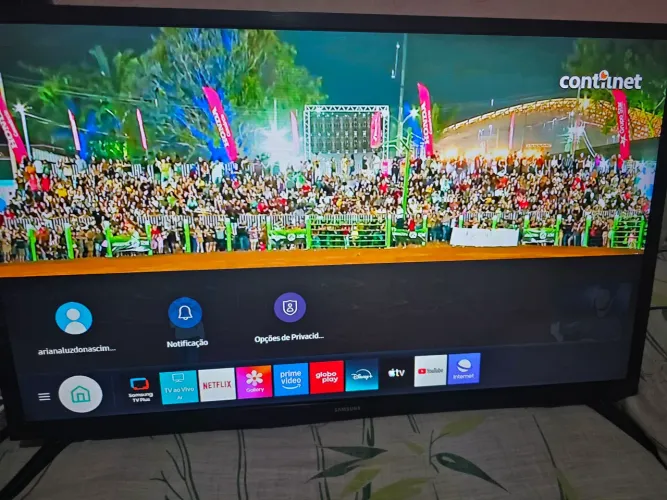 Televisão 32 smart Samsung seminova