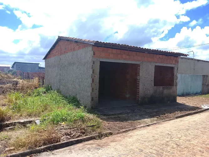Casa no povoado pirunga próxima a cerâmica dois irmãos