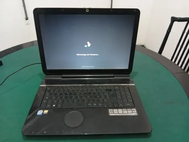 Packard Bell F5 YS1 antigo funcionando