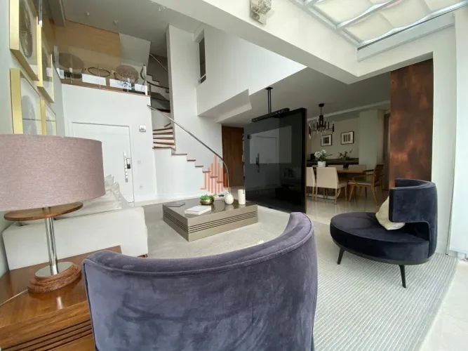 Cobertura Triplex 290m² com 3 quartos, 3 suítes à Venda no Tatuapé
