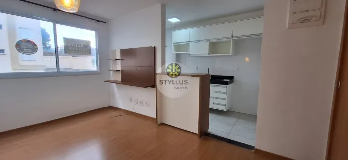 Apartamento locação Parque Industrial, 2 dormitórios, Sala, Banheiro e 1 Garagem, por R$ 1