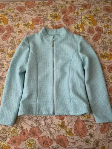 jaqueta feminina de tweed na cor azul claro