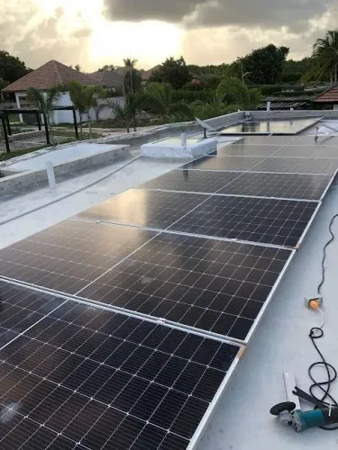 Placas solares com instalação
