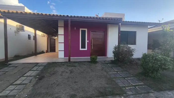 Casa 4/4 sendo 2 suítes em Condomínio Fechado no Bairro Boa Vista