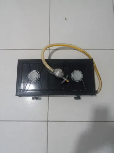 Fogão portátil cooktop a gás, 2 bocas com regulador e mangueira sem bracadeira (semi-novo)
