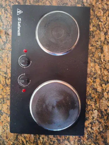 Fogao Cooktop Eletrica Safanelli Gourmet 2 bocas <br><br>Placas Preto 220v