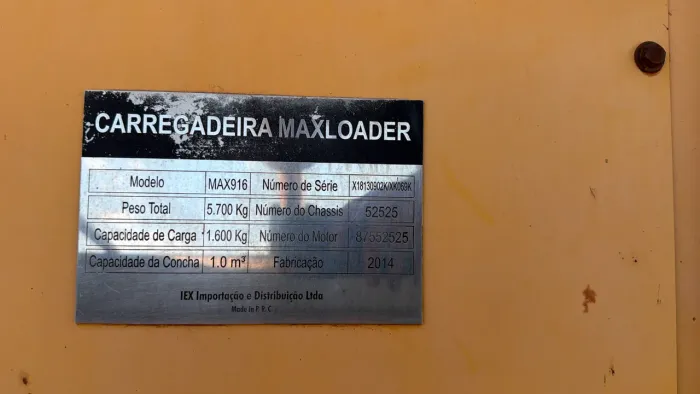 Pá carregadeira