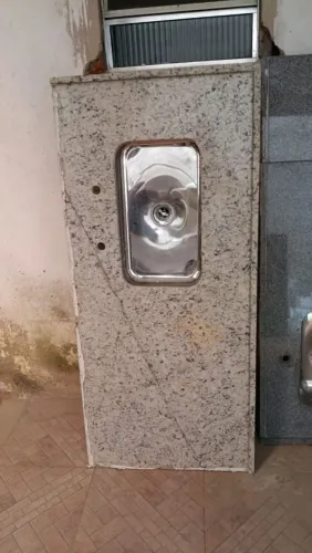 Pia de cozinha granito 1,50 x 0,68