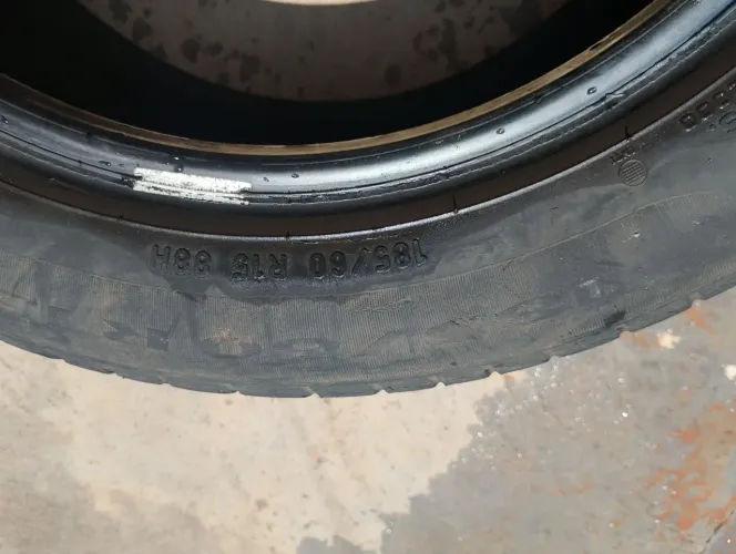 Pneus aro 185/60 15