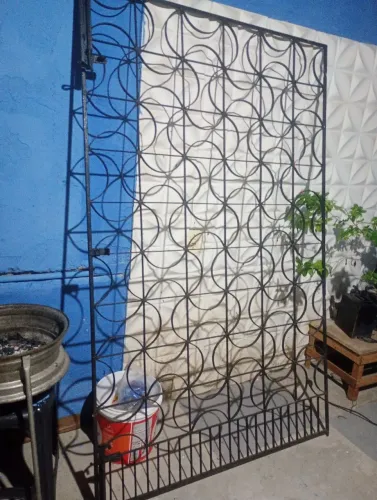 Portão reforçado