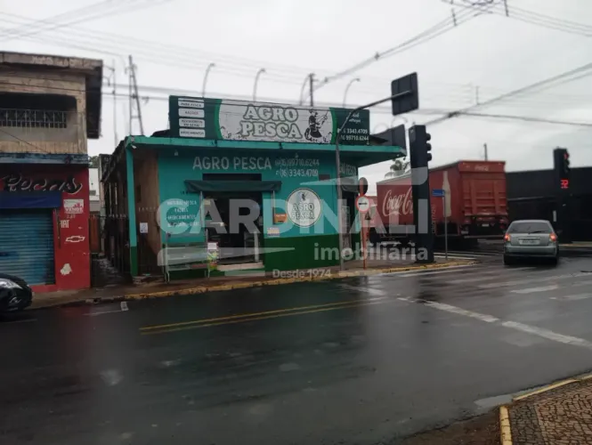 Ponto comercial com sobrado a venda em Ibaté!
