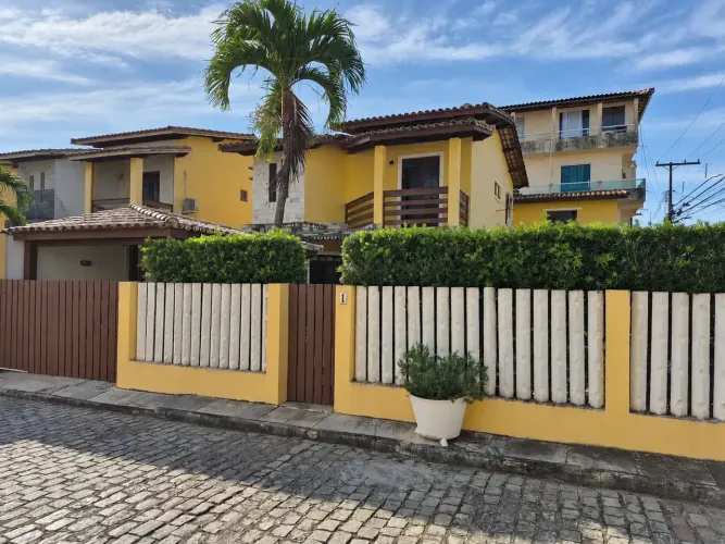 ALUGA-SE CASA MOBILIADA EM STELLA MARIS - 3/4 COM PISCINA PRIVATIVA