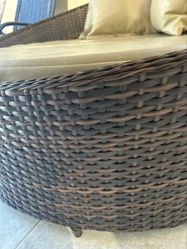Chaise em fibra sintética