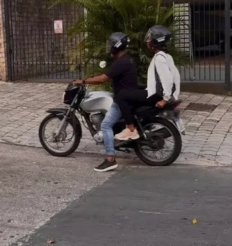 Serviço de locomoção por contrato fixo