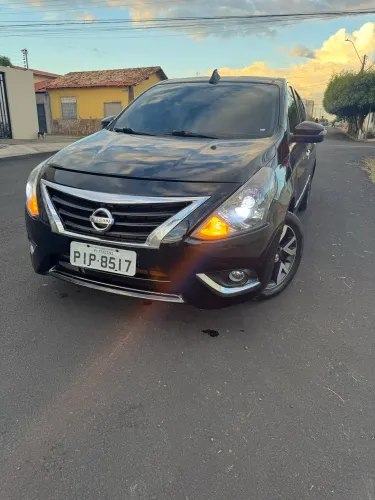 Nissan Versa Unique 1.6 16V Flexstart 4P Aut. 2017
