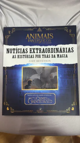 Livro Colecionável Animais Fantásticos + Conteúdo Exclusivo Grindelwald