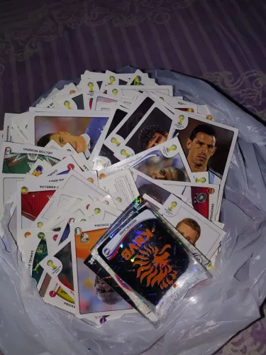 figurinha da copa do mundo de 2014 promete o Neymar 250 o bolão todo 500