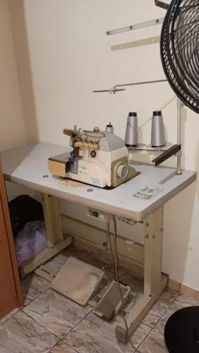 Overloque industrial Singer