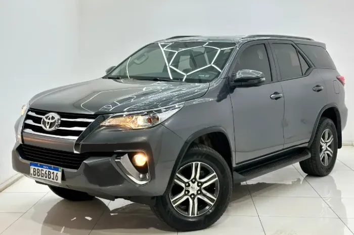 Toyota Hilux SW4 SR 4X2 2.7/ 2.7 Flex 16V Aut. 2018