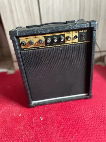 Amplificador guitarra 25w