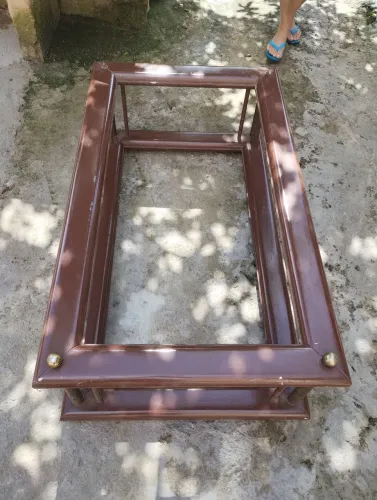 Mesa de centro ( madeira pintada)