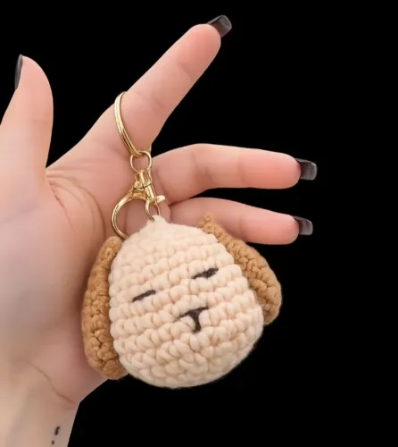 Chaveiro de cachorro amigurumi 