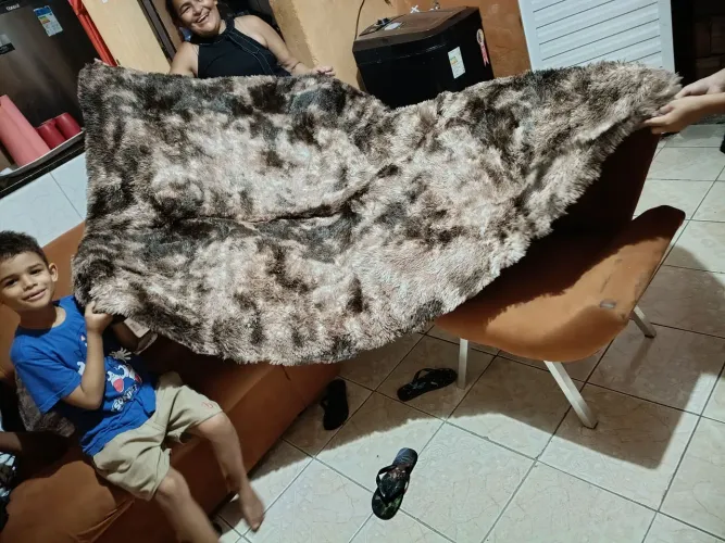 Tapete para sala de jantar medindo 130cm com 200cm