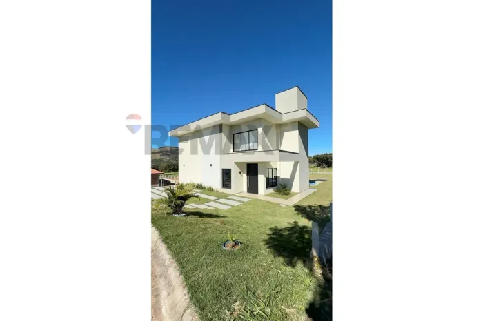 CASA À VENDA EM EMPREENDIMENTO FECHADO EM JOANÓPOLIS POR R$1.650,000