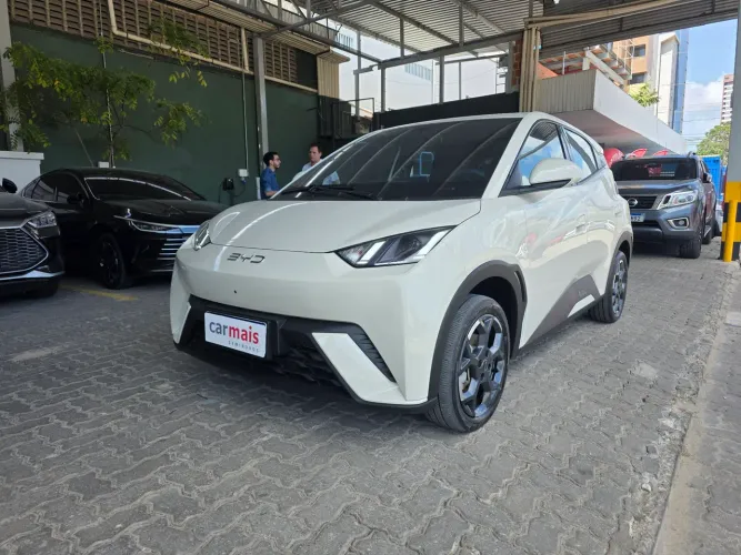 BYD Dolphin EV (Elétrico) 2025