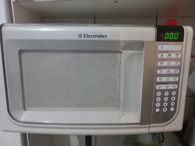 Microondas eletrolux 31litros