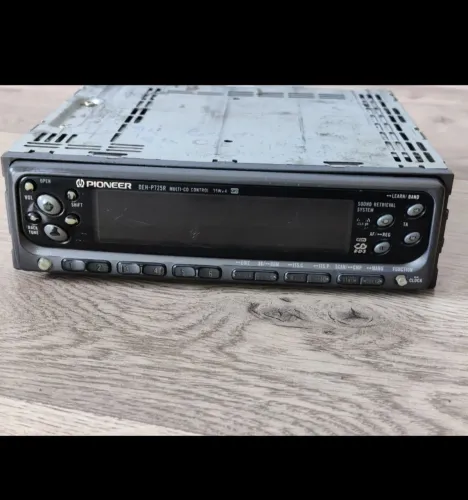 Rádio Pioneer DEH-P725r Old Scholl