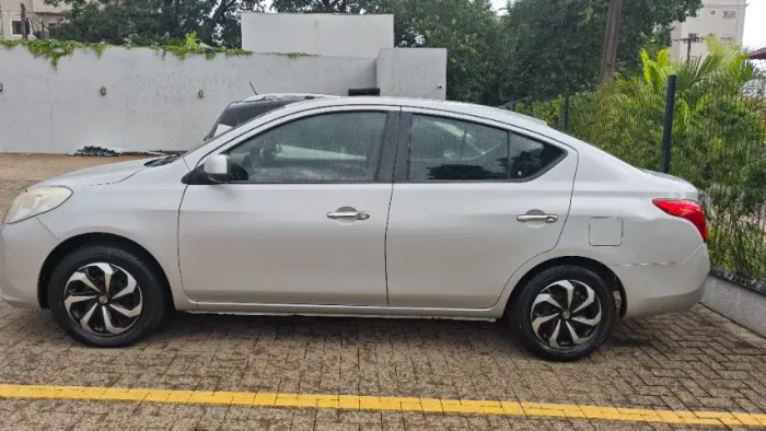 Nissan Versa SV 1.6 16V Flex Fuel 4P Mec. 2012