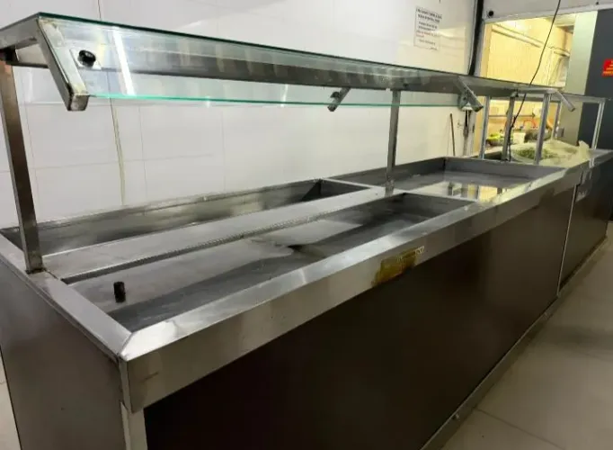 Buffet self service
