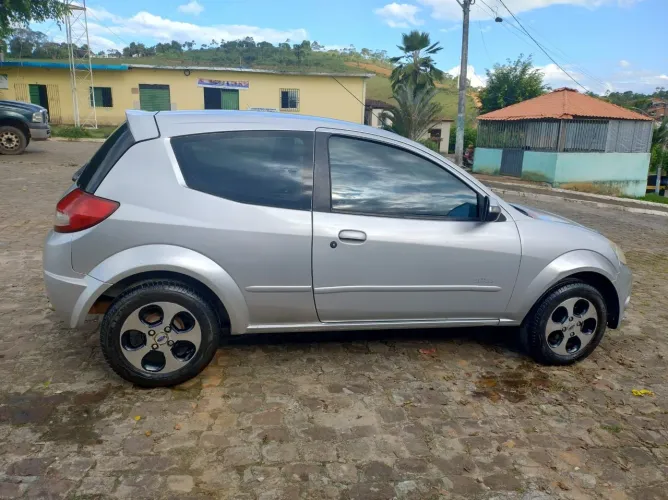 Ford KA 1.0 8v/1.0 8V ST Flex 3P 2010