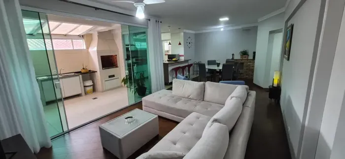 Ap. diferenciado à venda em Ribeirão Pires 92 m², 2 dts conforto, espaço e excelente loc
