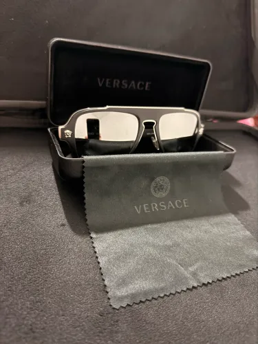 Óculos Versace VE2199 1000/6G Medusa Charm