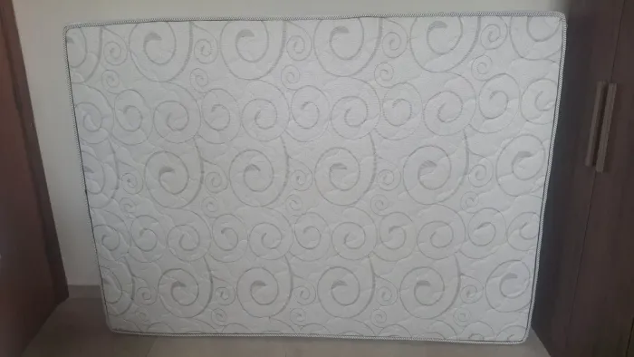 BOX + COLCHÃO DE CASAL SEMINOVOS