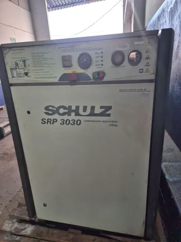 Locação Compressor ar Parafuso 