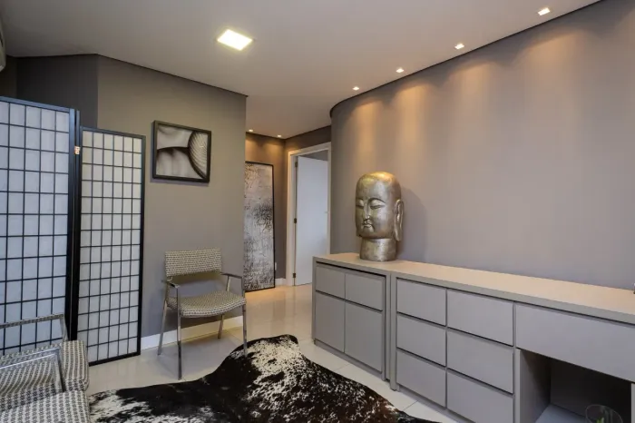 Sala comercial à venda no Edifício Jatobá, Centro - 90 m², totalmente reformada, com móvei