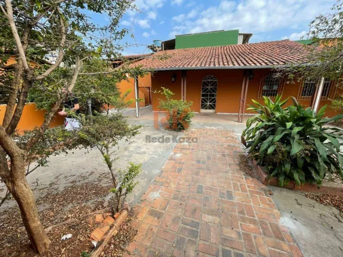 Casa comercial para aluguel, 10 quartos, 2 vagas, Braúnas - Belo Horizonte/MG