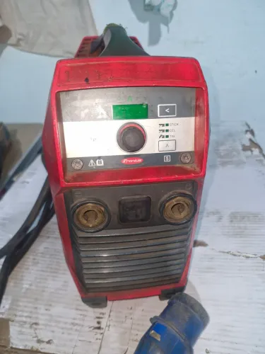 Inversora de solda fronius 180A