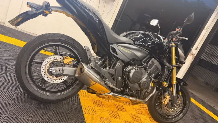 Hornet 600
