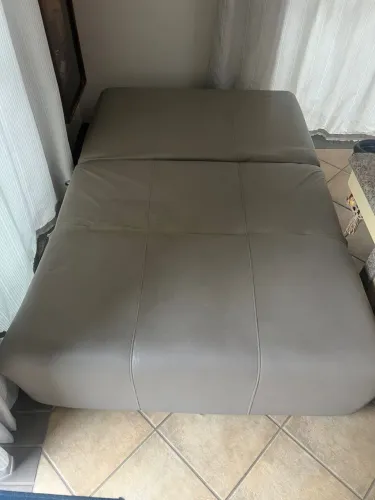 Sofá-Cama em Courino 