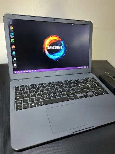 Notebook Samsung Ultrafino Intel core i3 , Tudo Funcionando. Dou garantia e aceito cartão