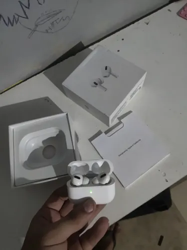 Vendo fone de ouvido Air pod PRO 3, pra sair logo