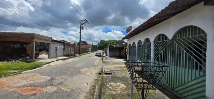Casa Duplex à Venda na Cabanagem  4 Quartos, Quintal e Excelente Localização