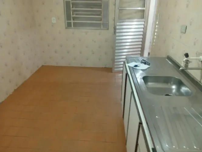 ALUGO CASA 3 CÔMODOS - CAPÃO REDONDO - SP - SP (LR2888)