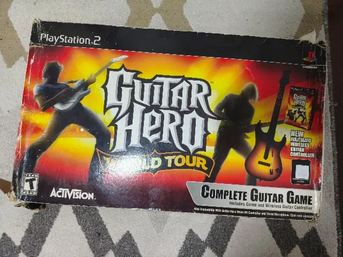 Playstation 2 - Guitar Hero World Tour - Guitarra