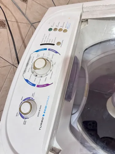 Máquina Electrolux, 13kgs