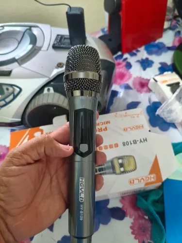MICROFONE SEM FIO RECARREGÁVEL 